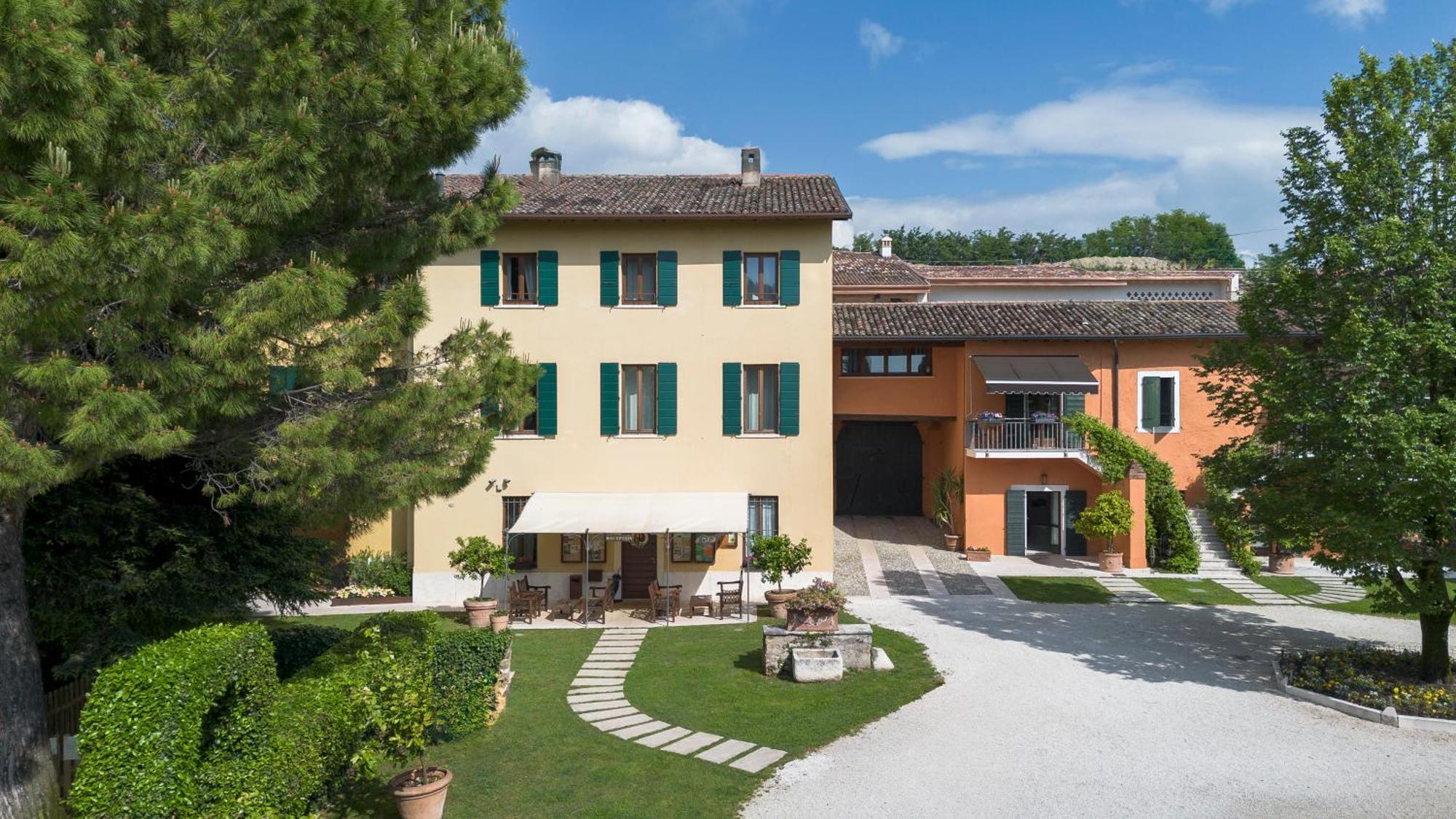 Agriturismo La Filanda Manerba del Garda Luaran gambar